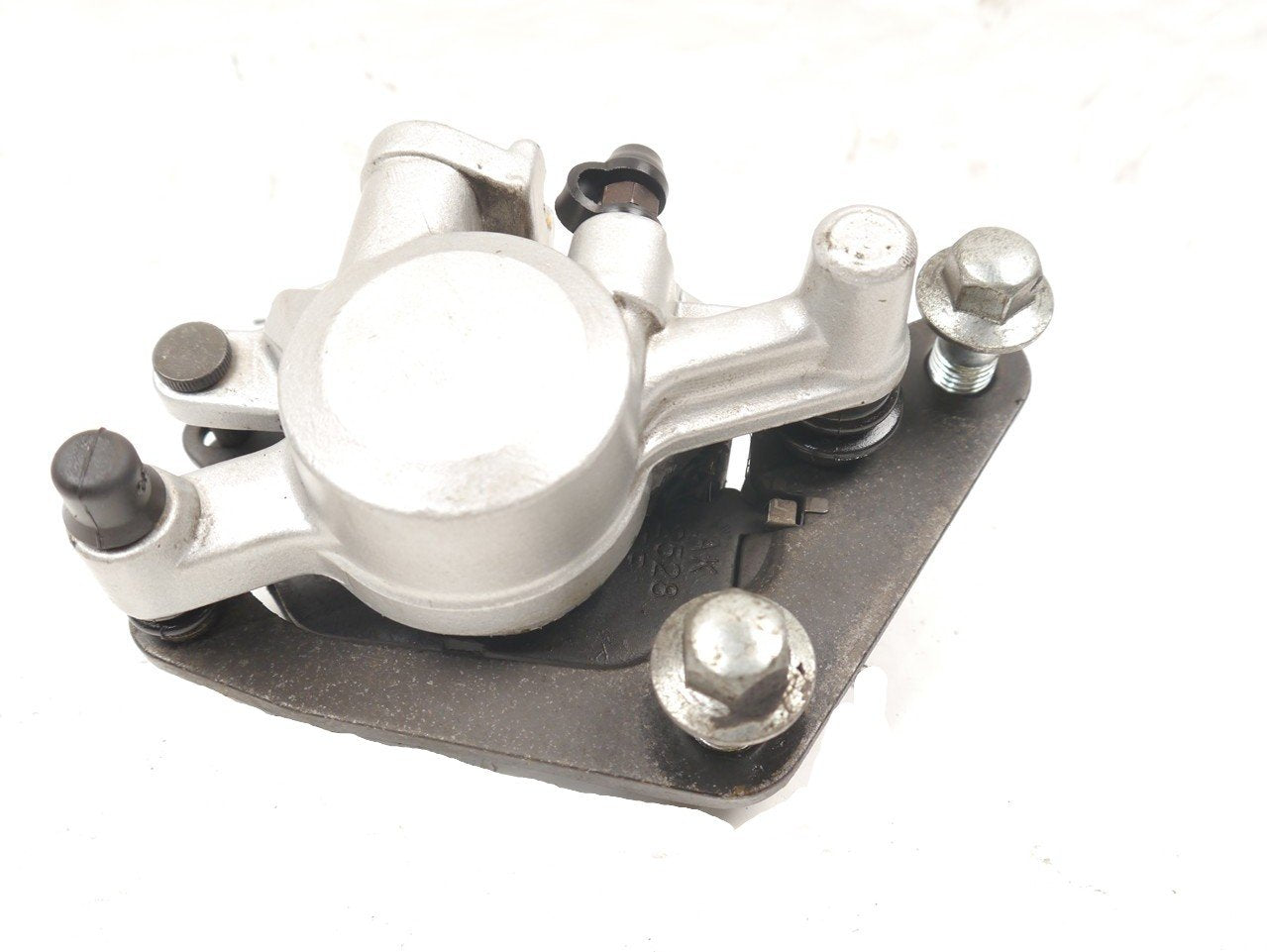 YAMAHA YBR125 CUSTOM FRONT BRAKE CALIPER 6K