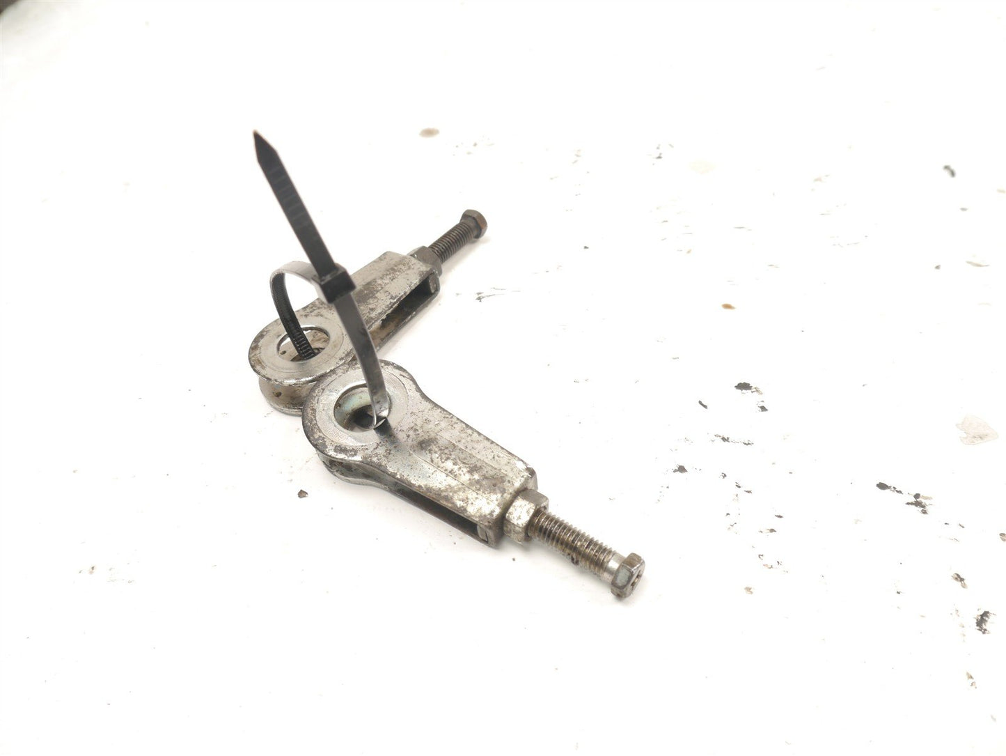 YAMAHA YBR125 CUSTOM CHAIN TENSIONERS OEM