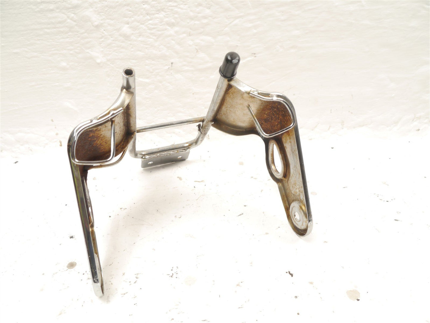 YAMAHA YBR125 CUSTOM HEADLIGHT MOUNT