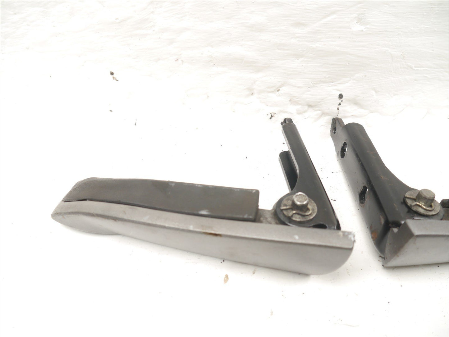 PIAGGIO BEVERLY 350 REAR FOOT PEGS