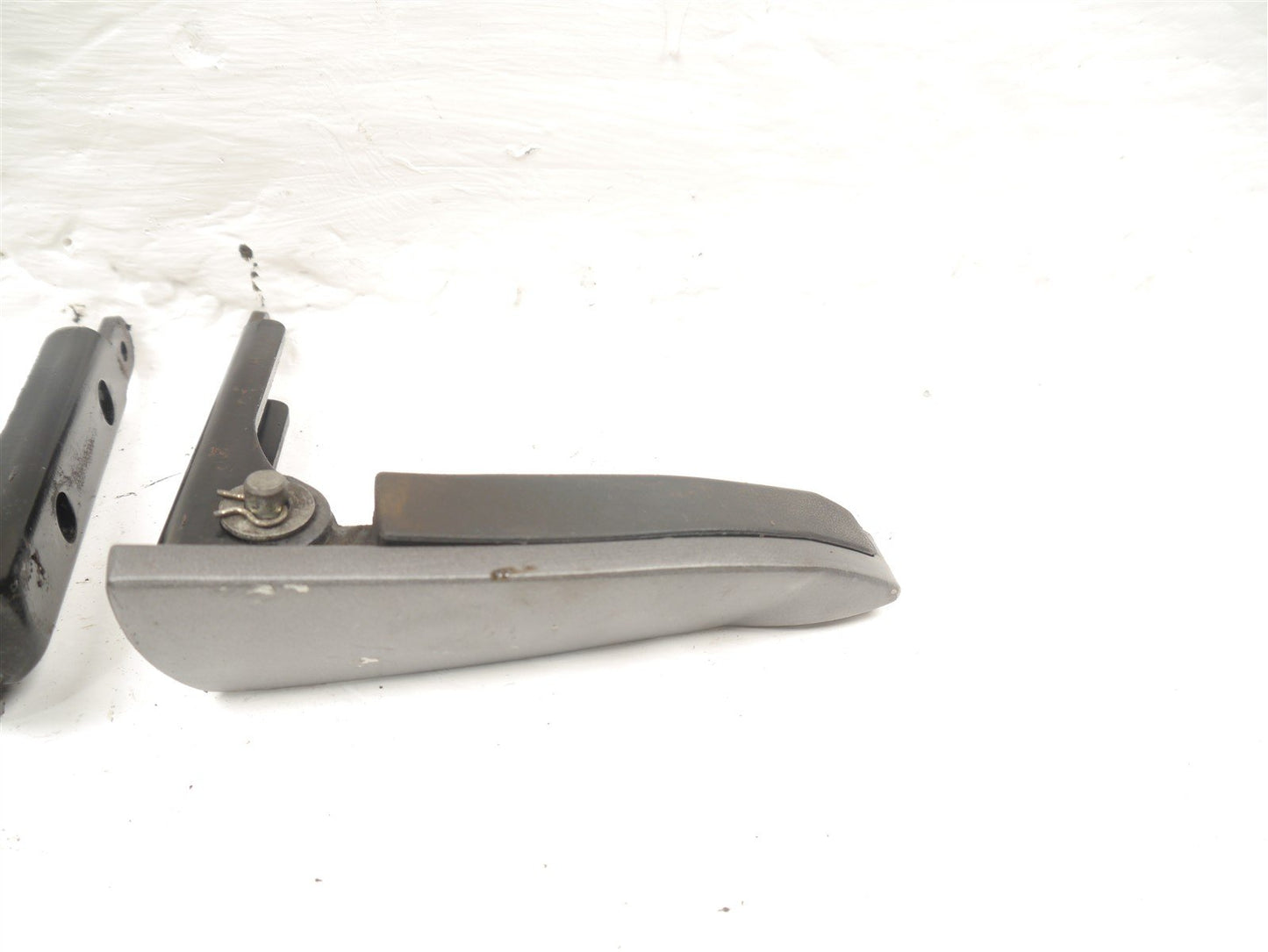 PIAGGIO BEVERLY 350 REAR FOOT PEGS