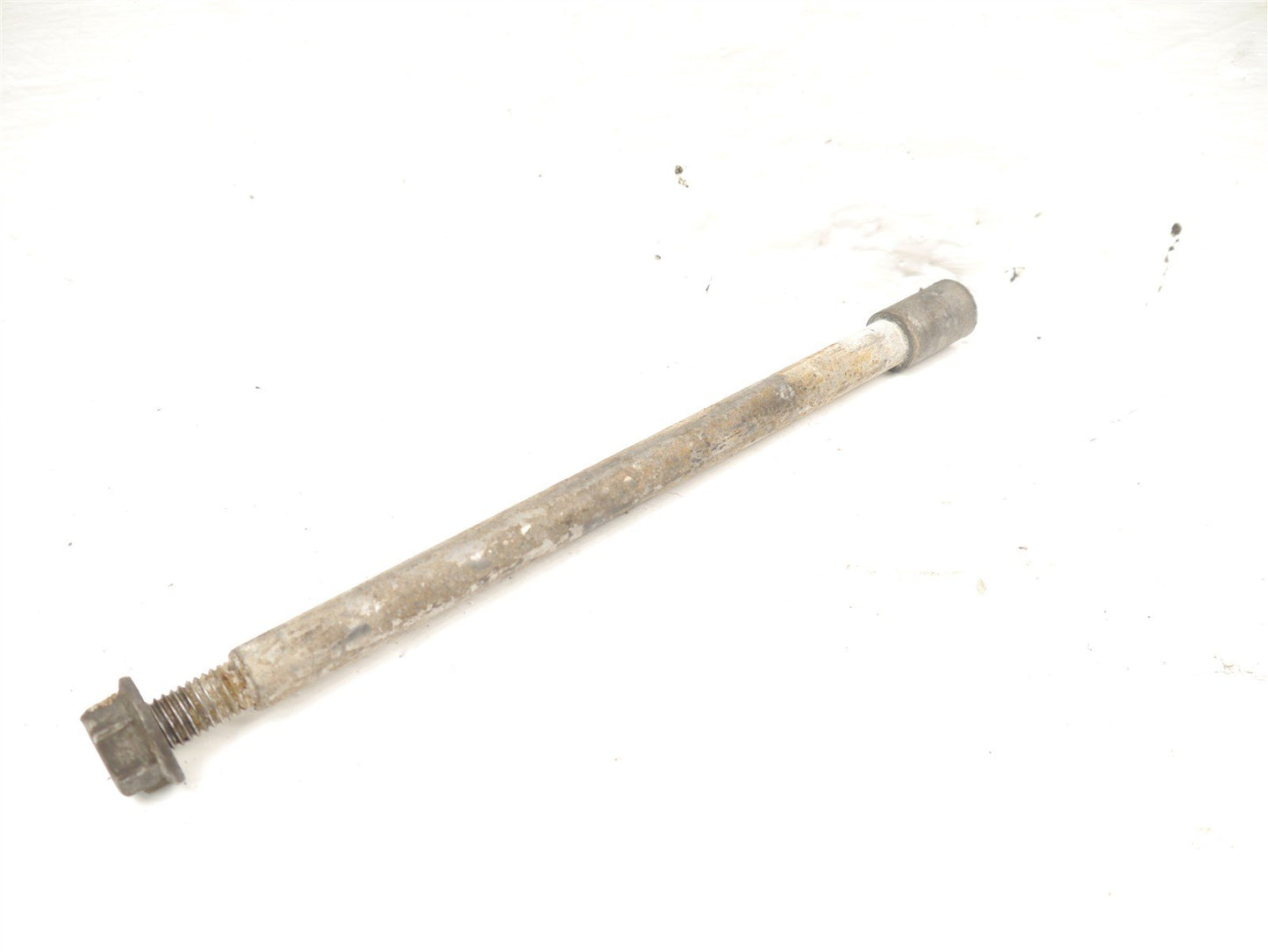 PIAGGIO BEVERLY 350 FRONT WHEEL SPINDLE