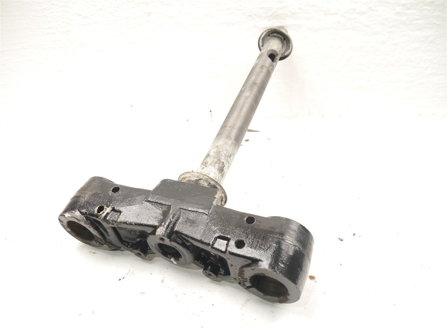 PIAGGIO BEVERLY 350 BOTTOM FORK YOKE