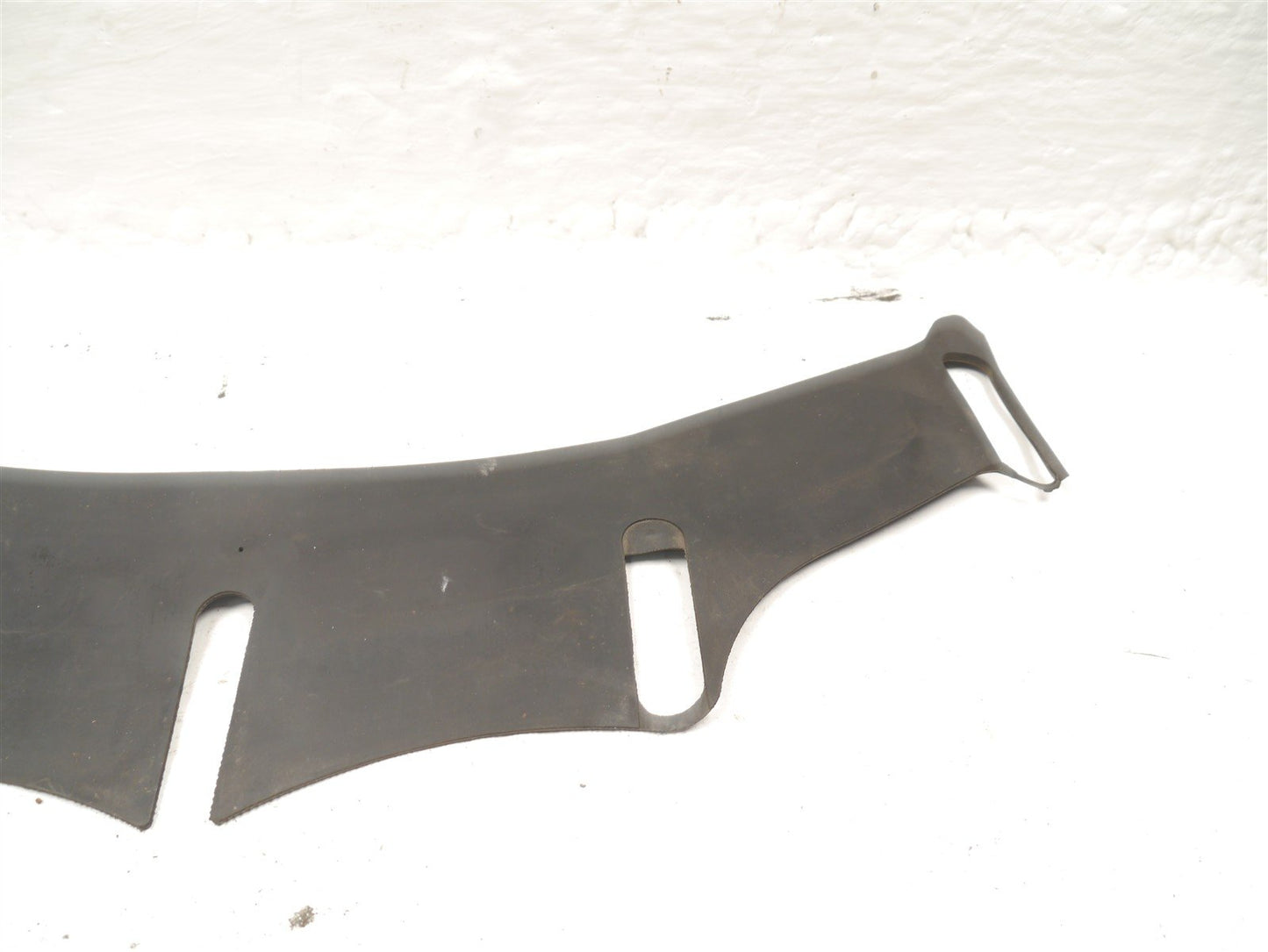 HONDA GL1500 GOLDWING WINDSCREEN RUBBER