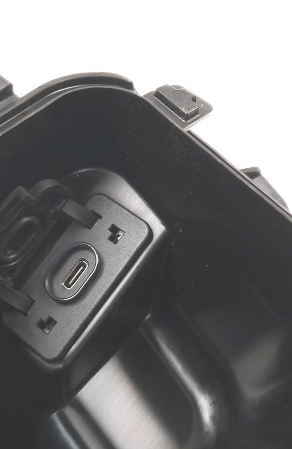 HONDA PCX 125 DX 2025-2026 INNER POCKET USB SOCKET