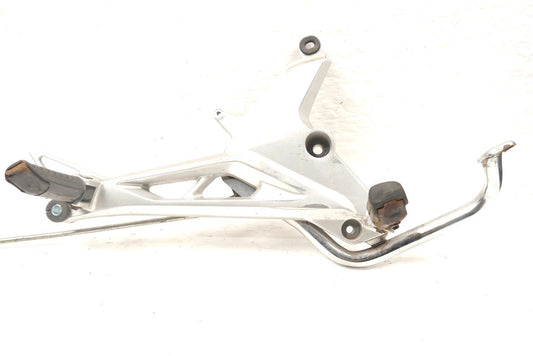 HONDA CB125 F 2015-2019 RIGHT FOOTREST HANGER PEBS & BRAKE LEVER (LINKED)