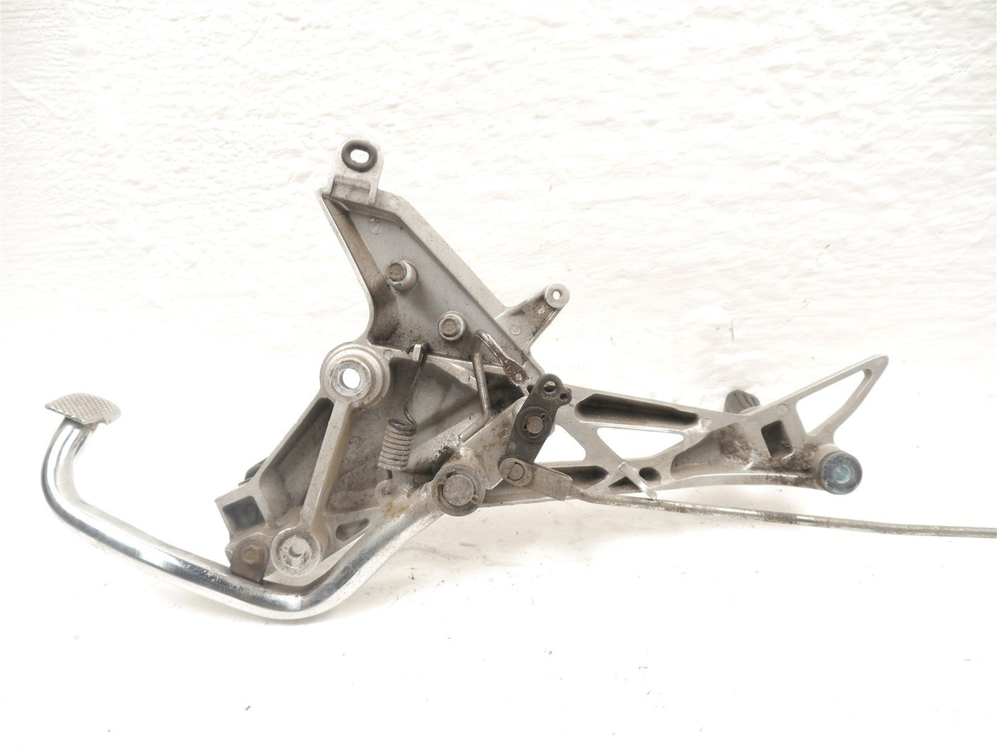 HONDA CB125 F 2015-2019 RIGHT FOOTREST HANGER PEBS & BRAKE LEVER (LINKED)