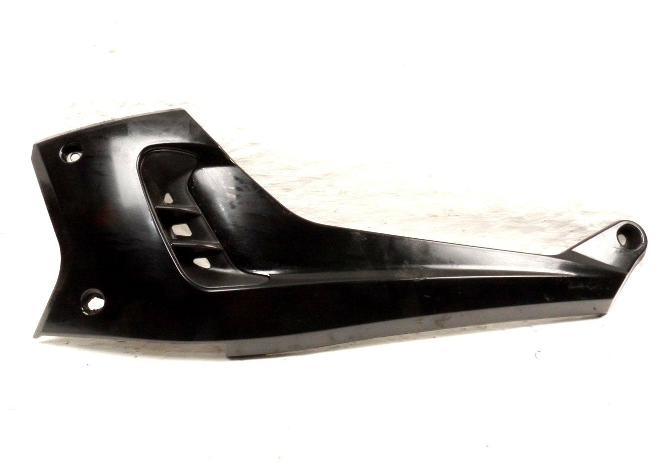 BENELLI 502 C LEFT BELLY FAIRING (DAMAGED)