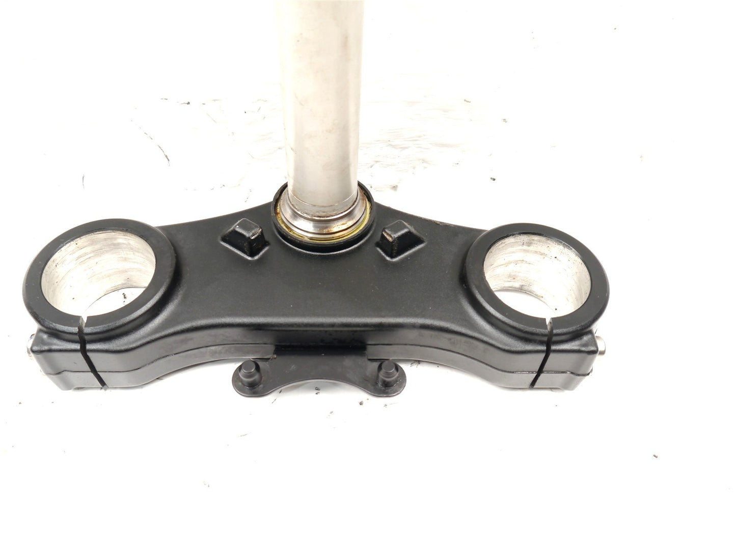 BENELLI 502 C BOTTOM FORK YOKE
