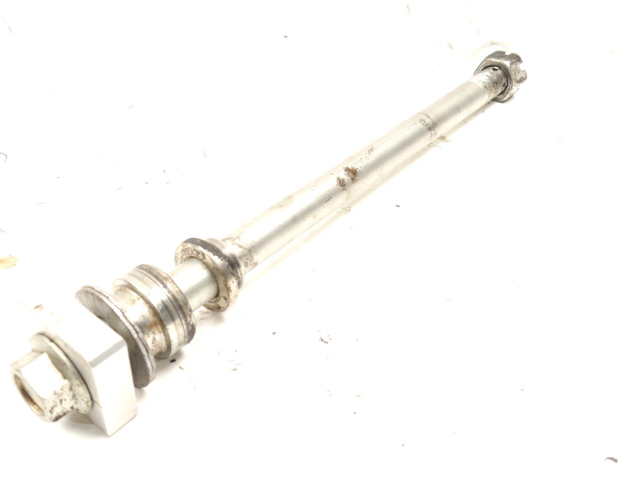 BENELLI 502 C REAR WHEEL SPINDLE