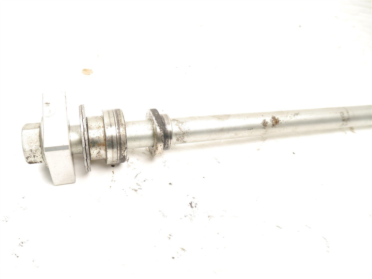 BENELLI 502 C REAR WHEEL SPINDLE