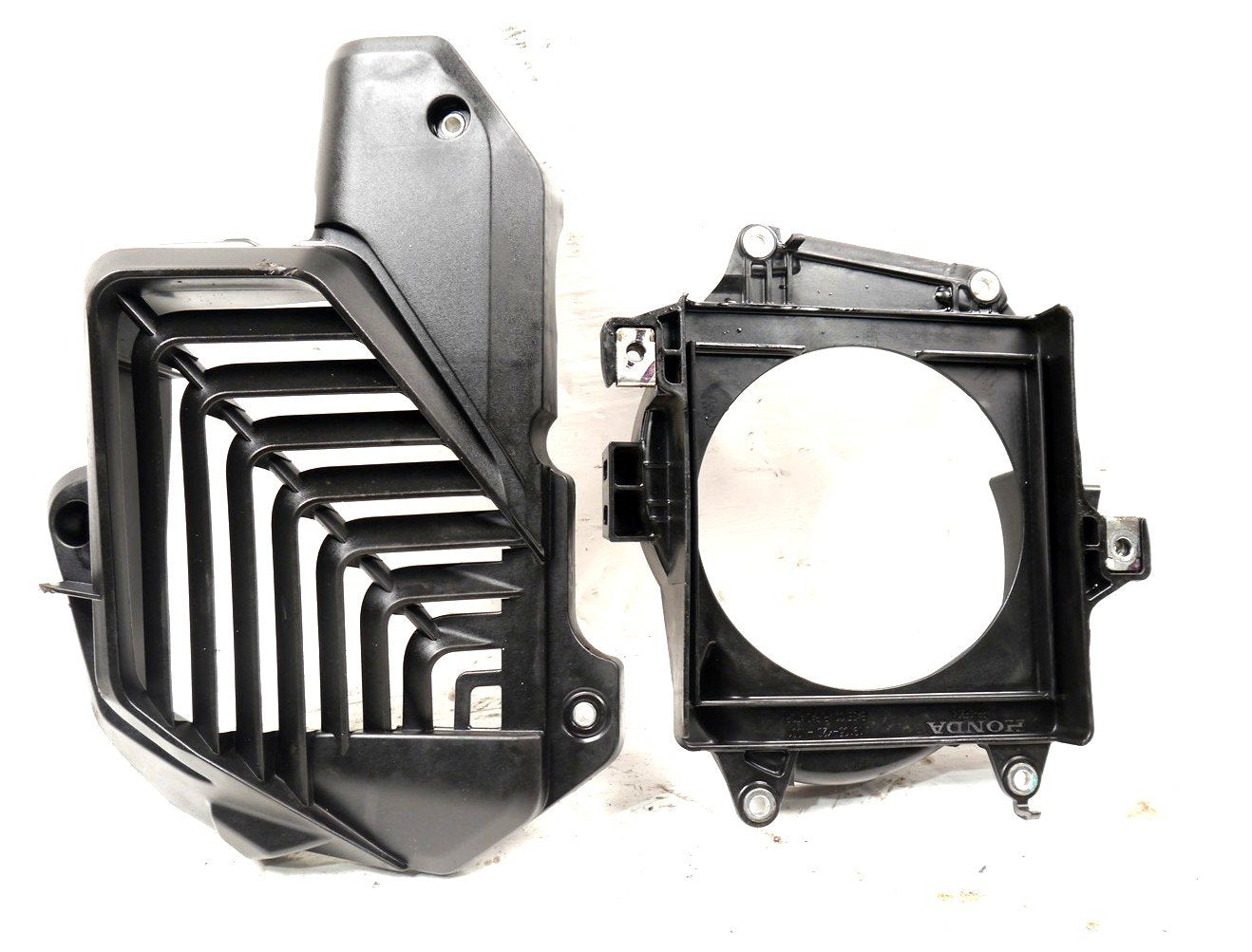 HONDA PCX 125 2021-2024 RADIATOR GUARD & BACK PLATE