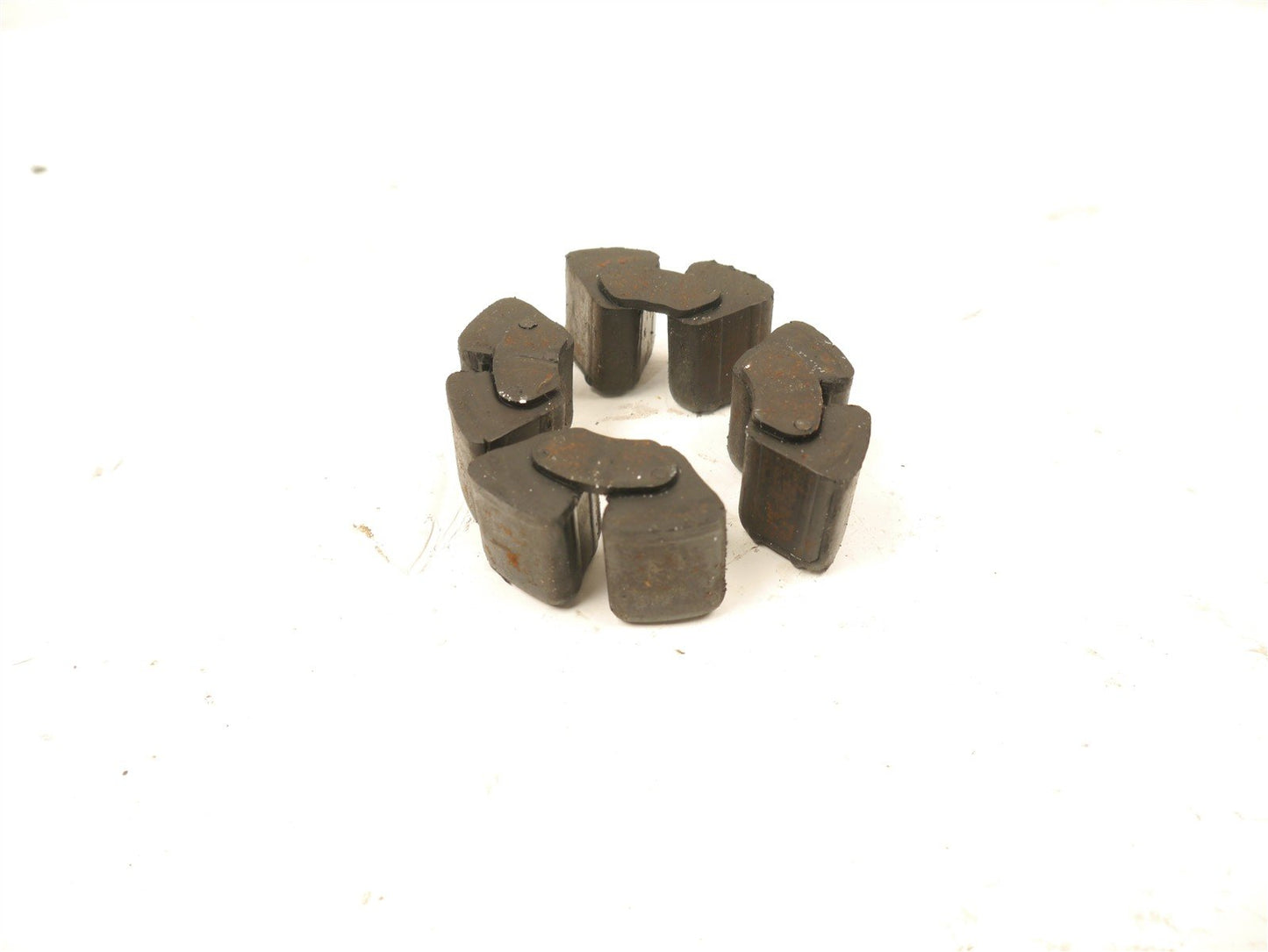 TRIUMPH TRIDENT SPRINT 900 1992-1998 ALTERNATOR CUSH DRIVE RUBBERS