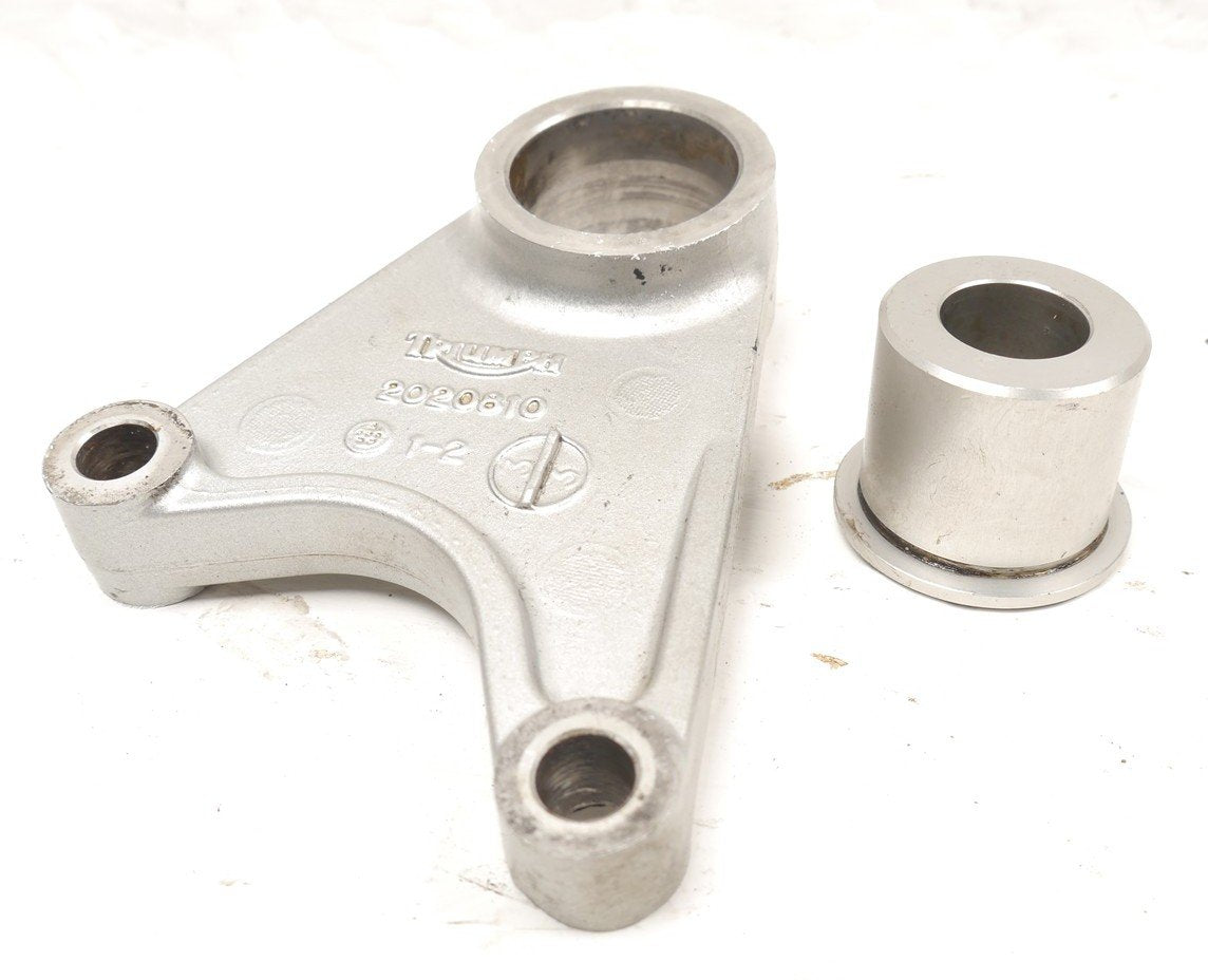 TRIUMPH TRIDENT SPRINT 900 1992-1998 REAR BRAKE CALIPER MOUNT 14K