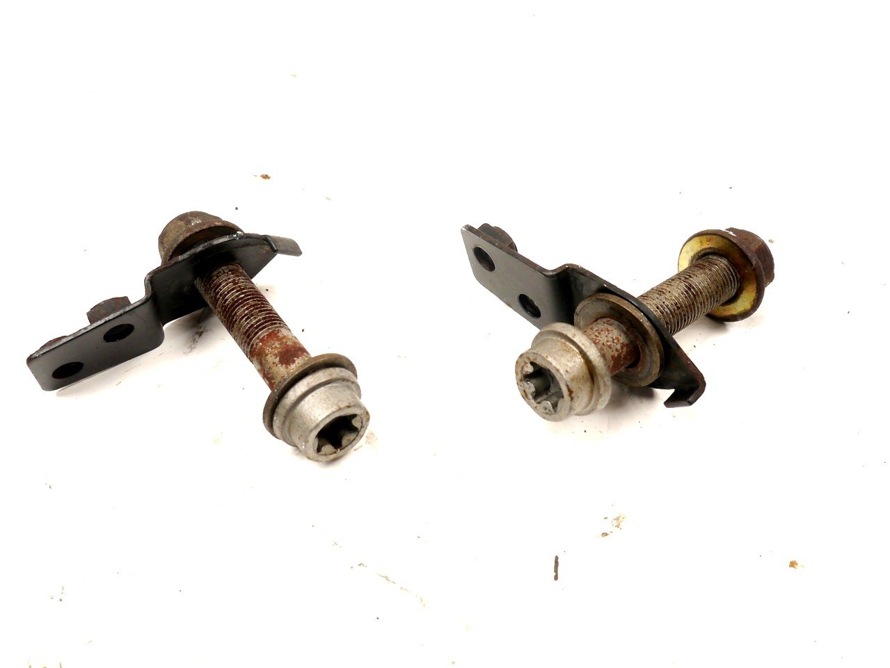 TRIUMPH TRIDENT SPRINT 900 1992-1998 TOP RADIATOR BRACKETS
