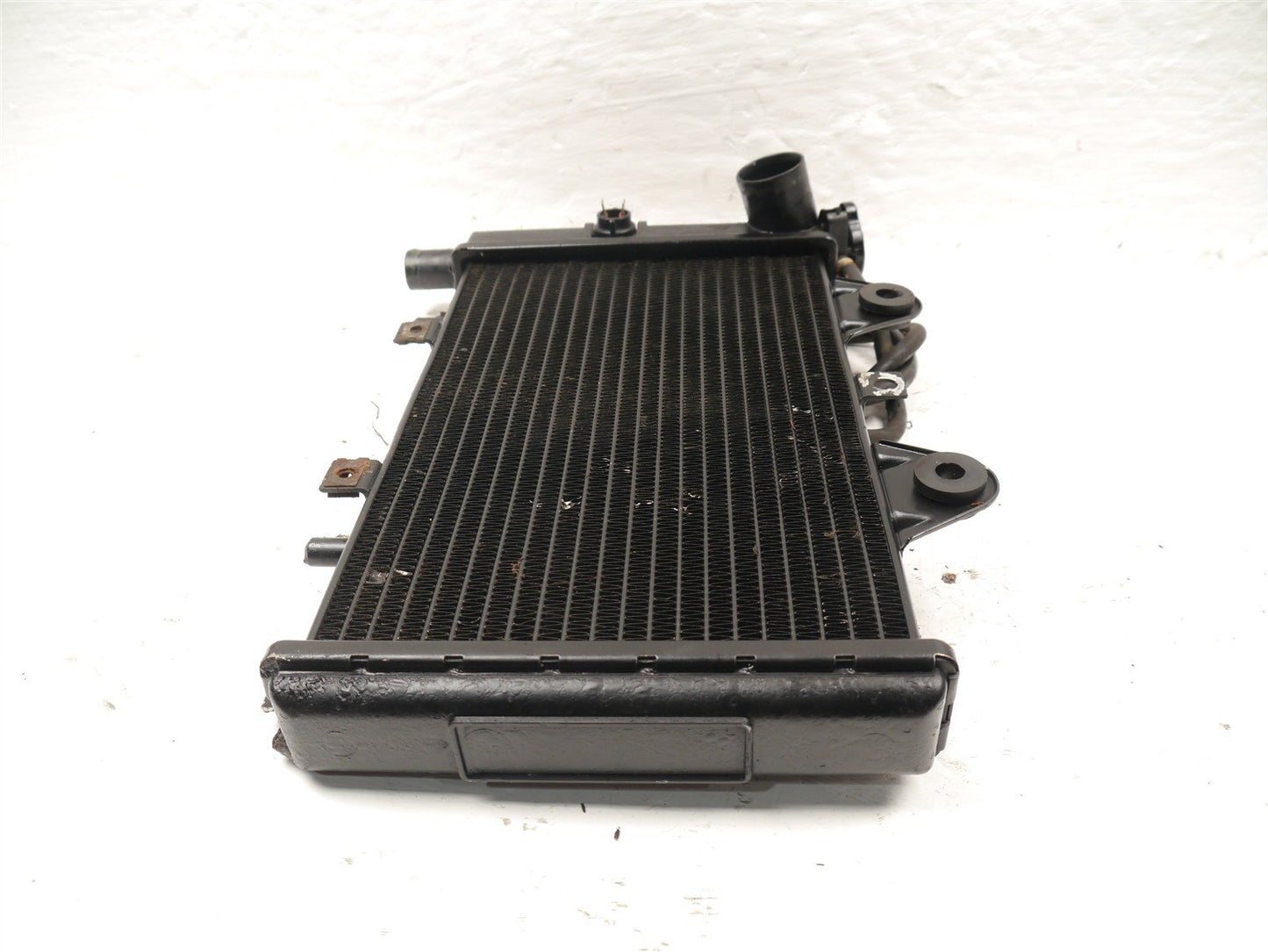 TRIUMPH TRIDENT SPRINT 900 1992-1998 RADIATOR 14K