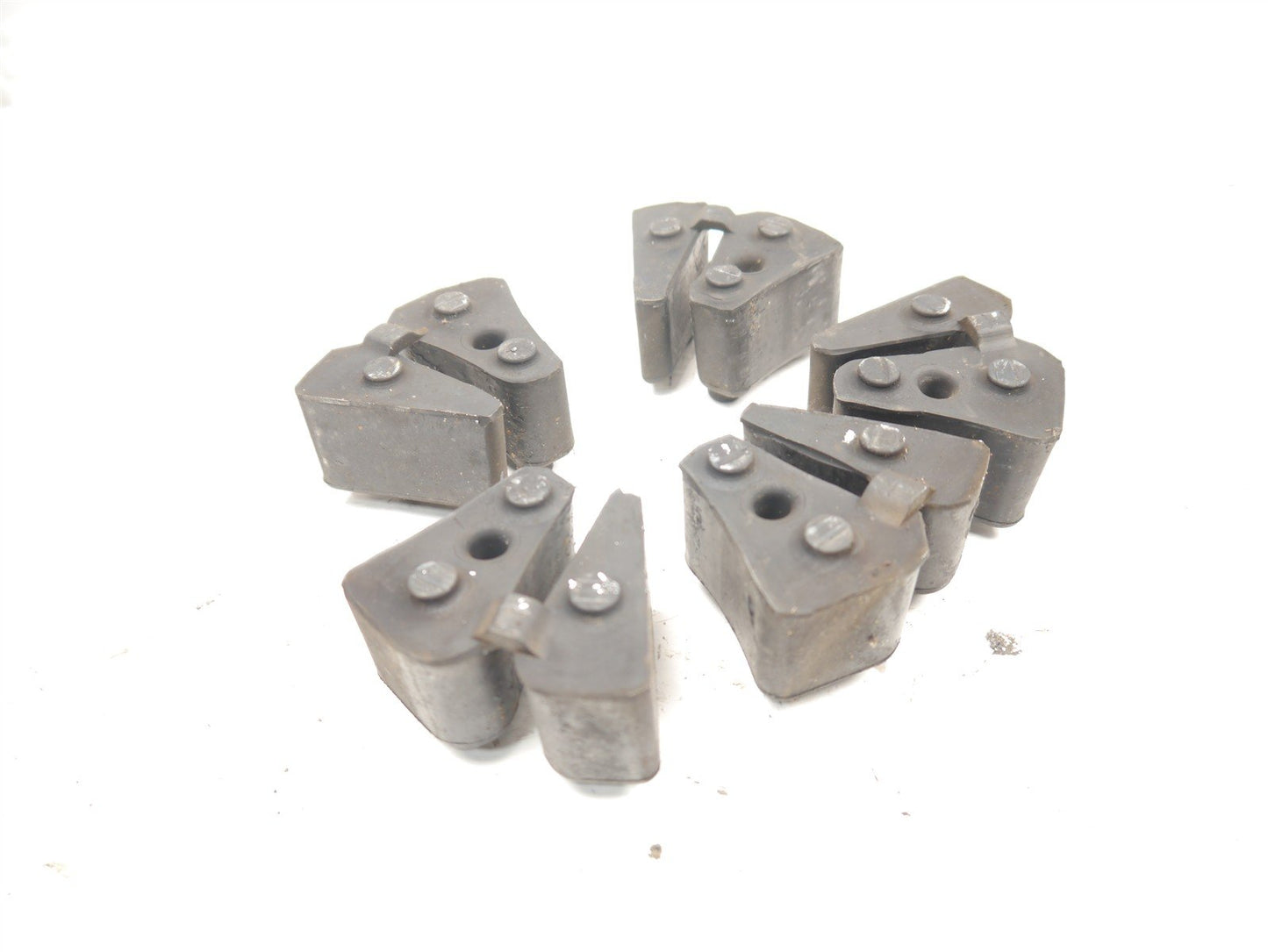 TRIUMPH TRIDENT SPRINT 900 1992-1998 REAR CUSH DRIVE RUBBERS 14K