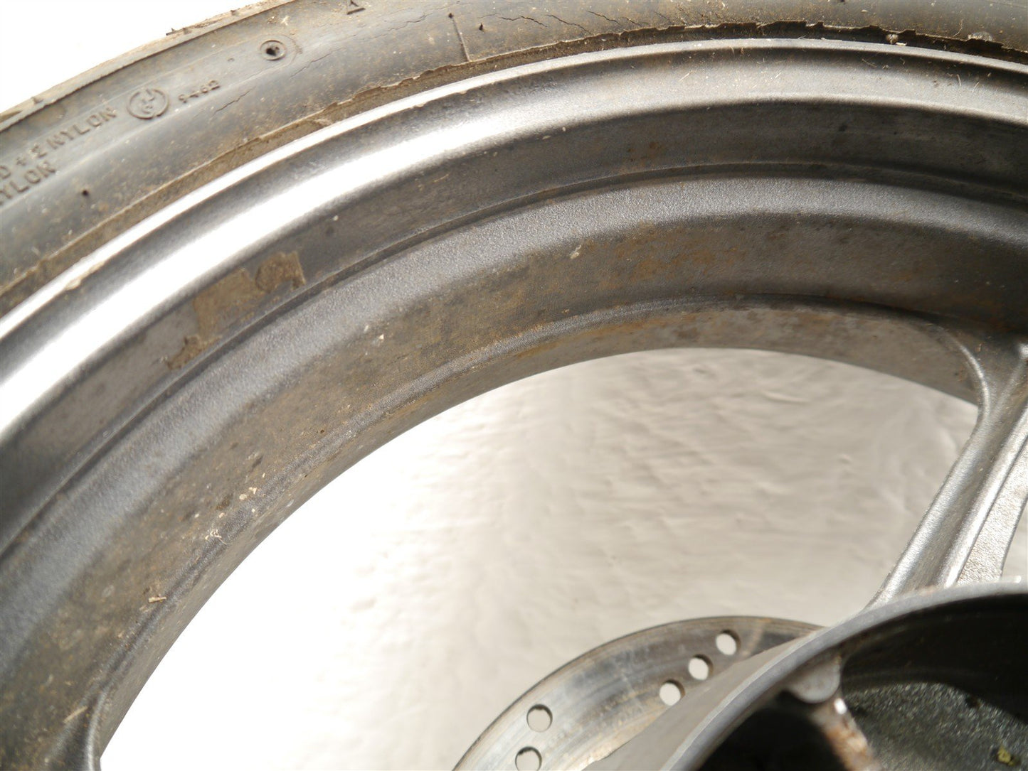 TRIUMPH TRIDENT SPRINT 900 1992-1998 REAR WHEEL & BRAKE DISC 14K