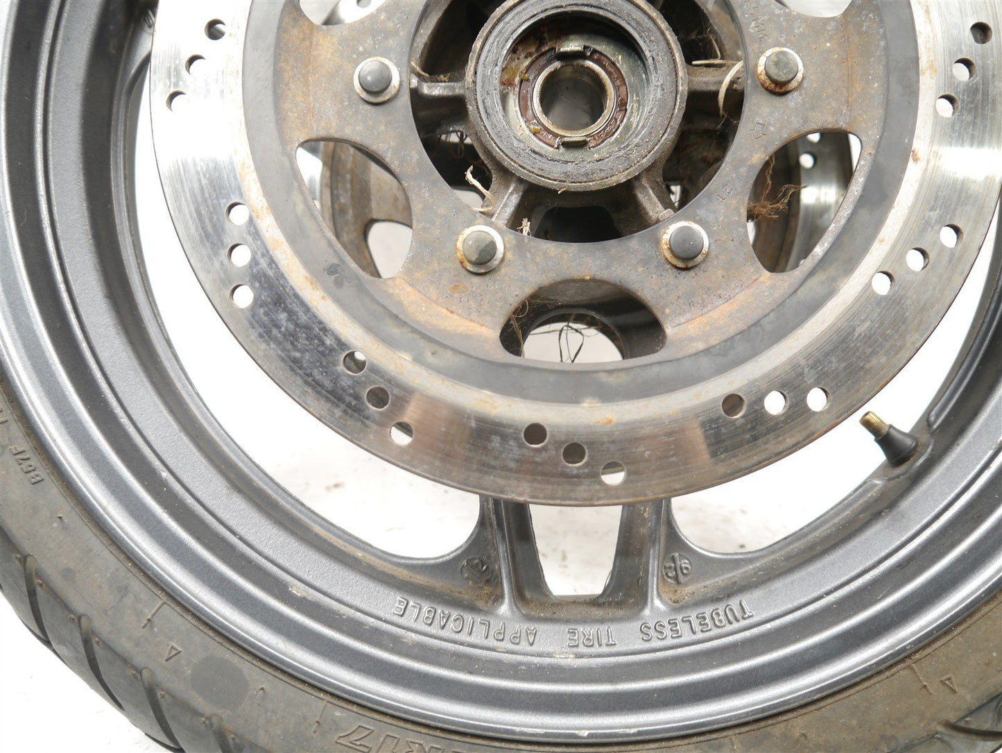 TRIUMPH TRIDENT SPRINT 900 1992-1998 FRONT WHEEL & BRAKE DISCS 14K