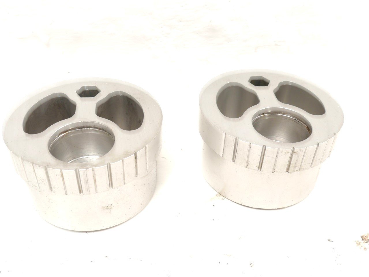 TRIUMPH TRIDENT SPRINT 900 1992-1998 CHAIN TESIONERS 14K