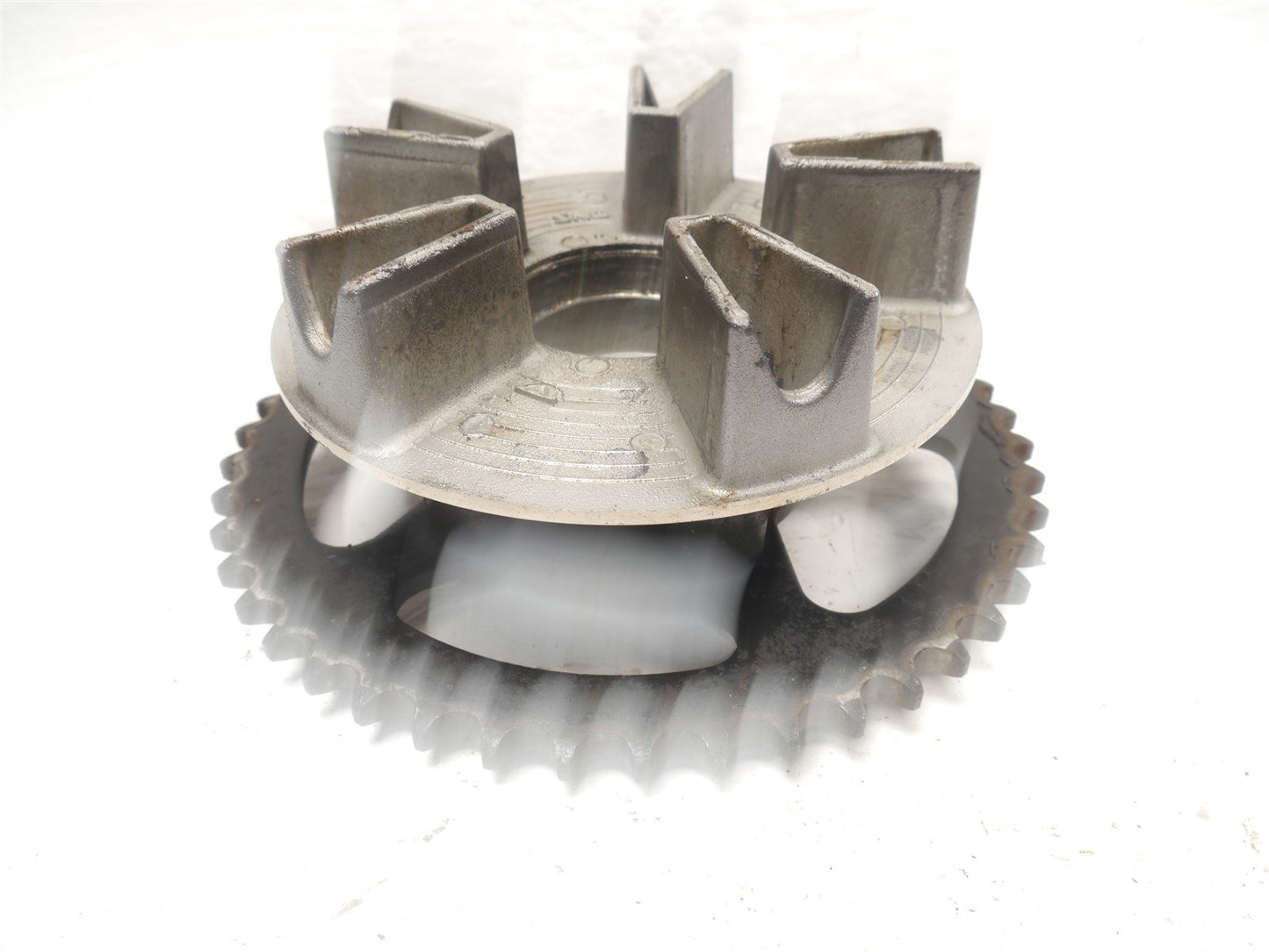 TRIUMPH TRIDENT SPRINT 900 1992-1998 REAR SPROCKET CARRIER