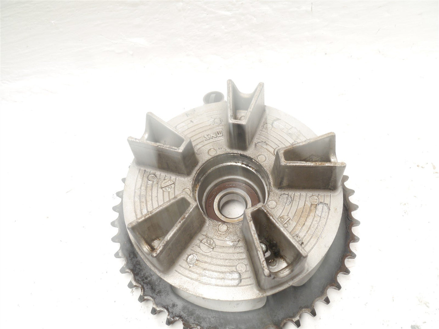 TRIUMPH TRIDENT SPRINT 900 1992-1998 REAR SPROCKET CARRIER