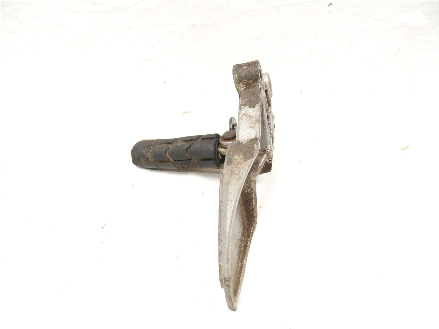 TRIUMPH SPRINT ST 955I 1999-2004 FRONT LEFT FOOTREST HANGER