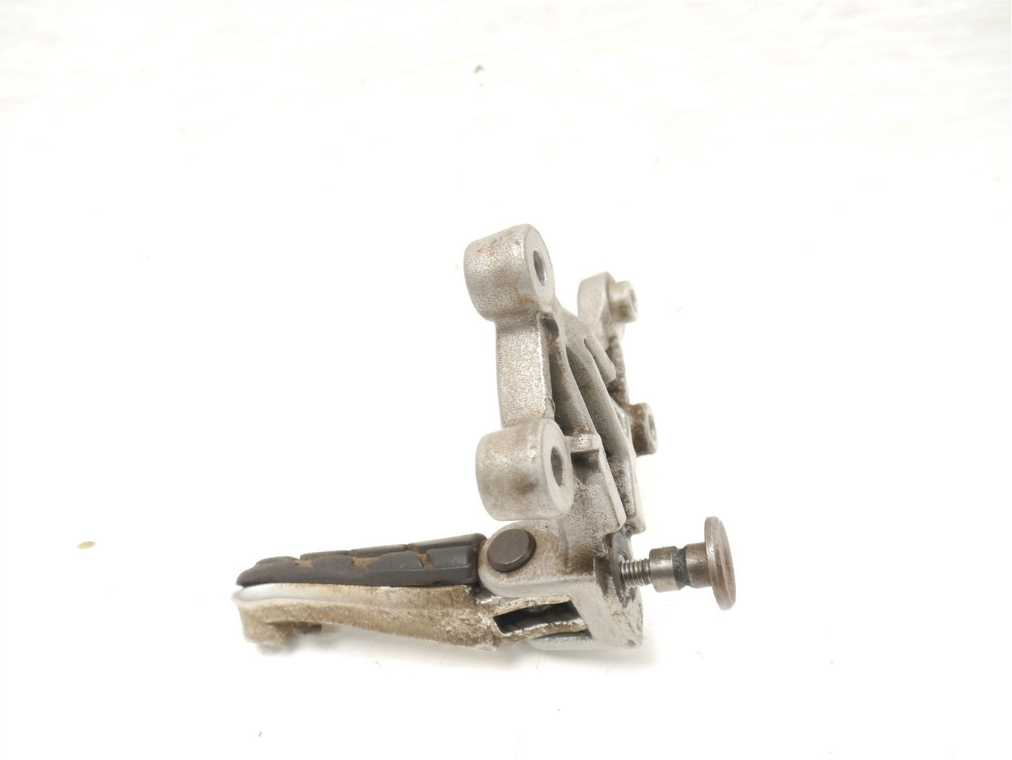 TRIUMPH SPRINT ST 955I 1999-2004 FRONT RIGHT FOOTREST HANGER