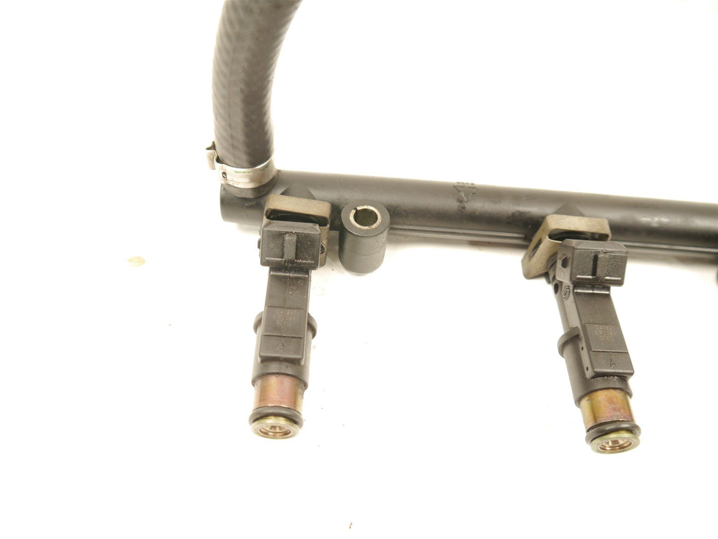 TRIUMPH SPRINT ST 955I 1999-2004 FUEL INJECTORS AND RAIL
