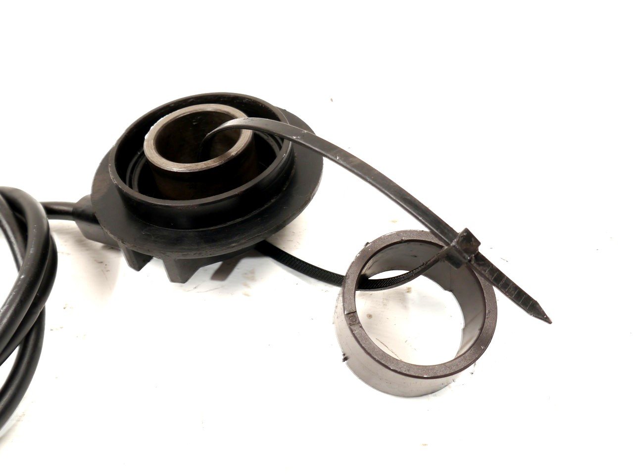 TRIUMPH SPRINT ST 955I 1999-2004 SPEEDOMETER DRIVE UNIT