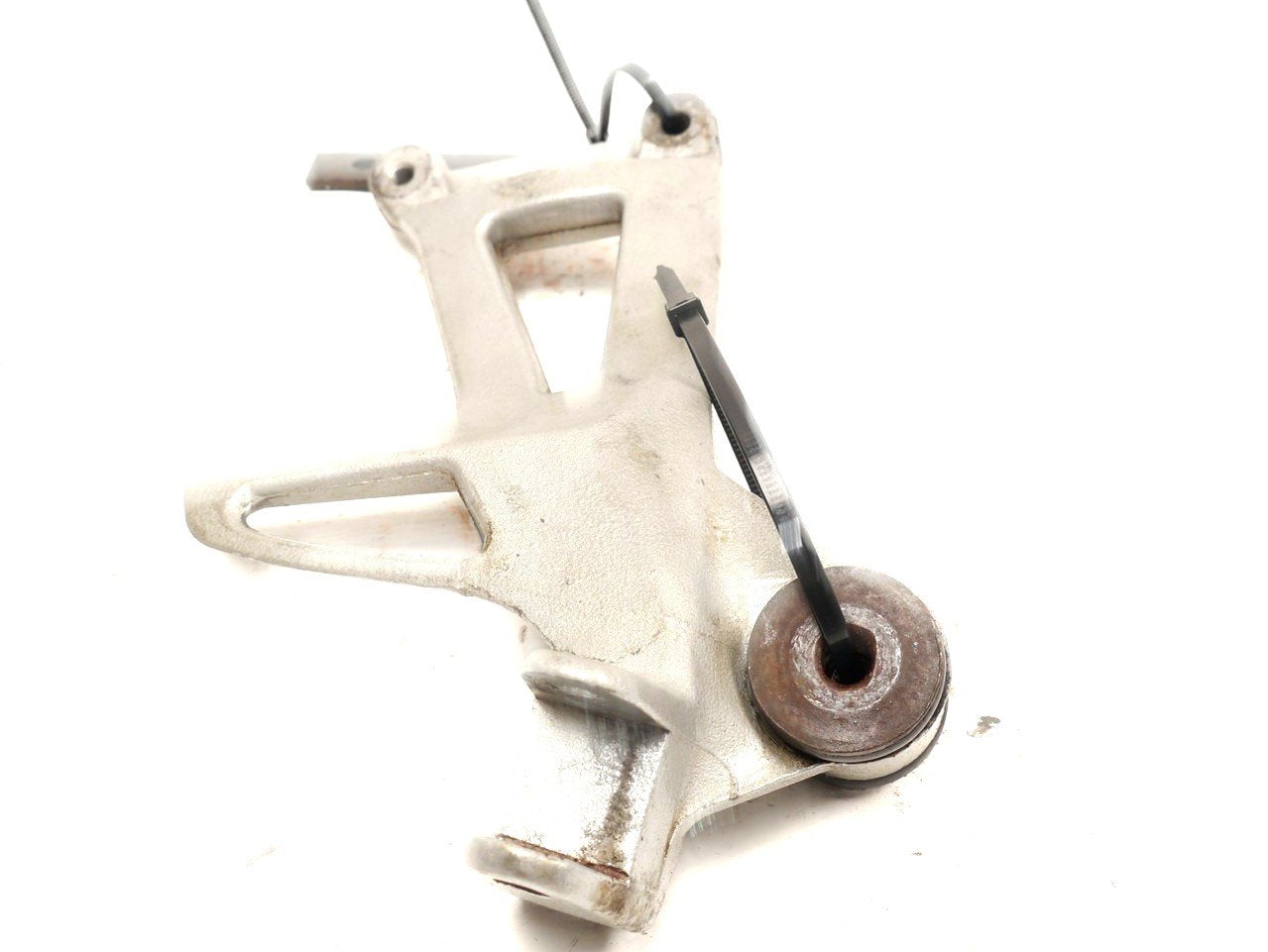 TRIUMPH SPRINT ST 955I 1999-2004 RIGHT REAR FOOTREST HANGER