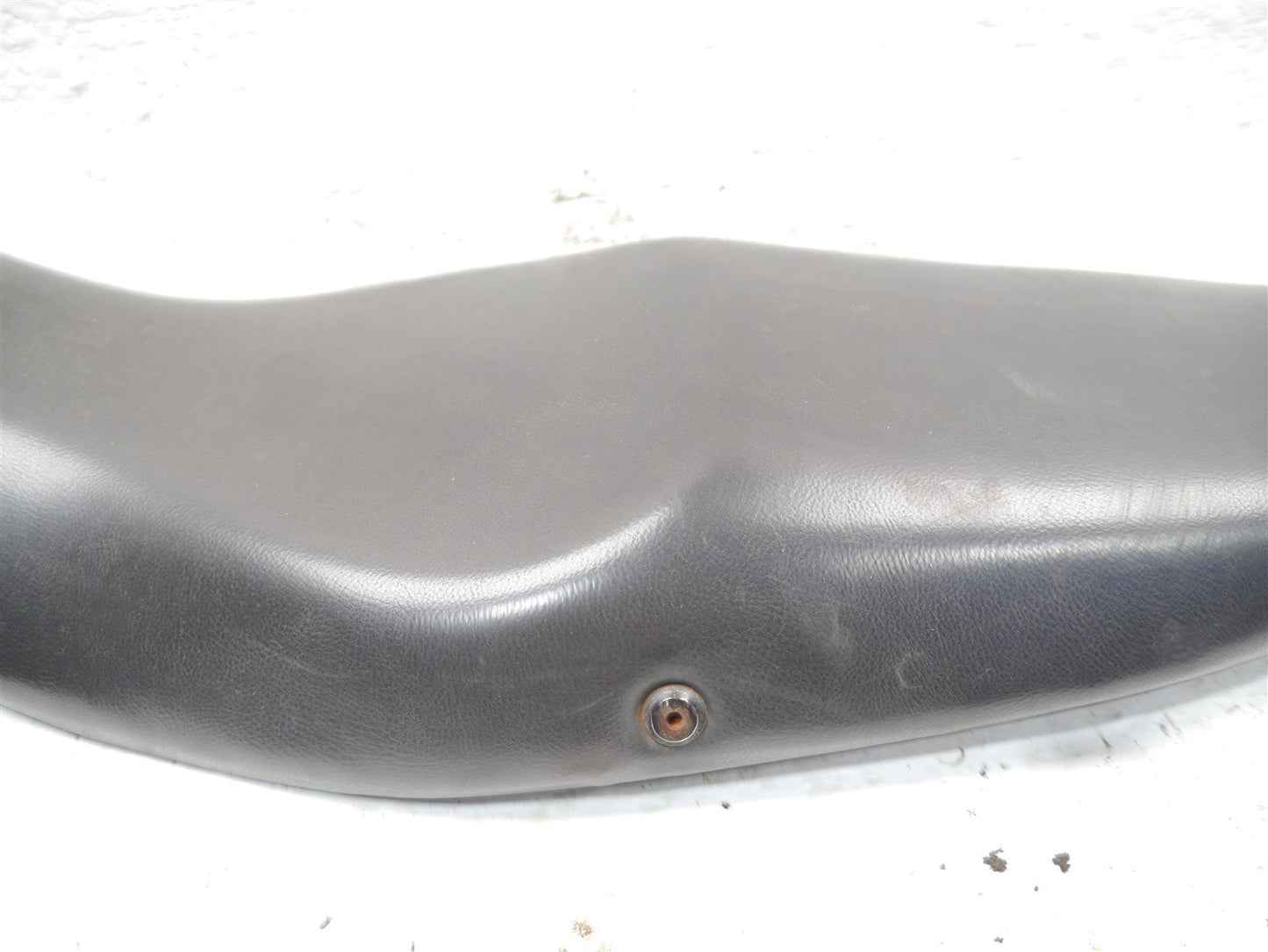 TRIUMPH SPRINT ST 955I 1999-2004 SEAT (TORN)