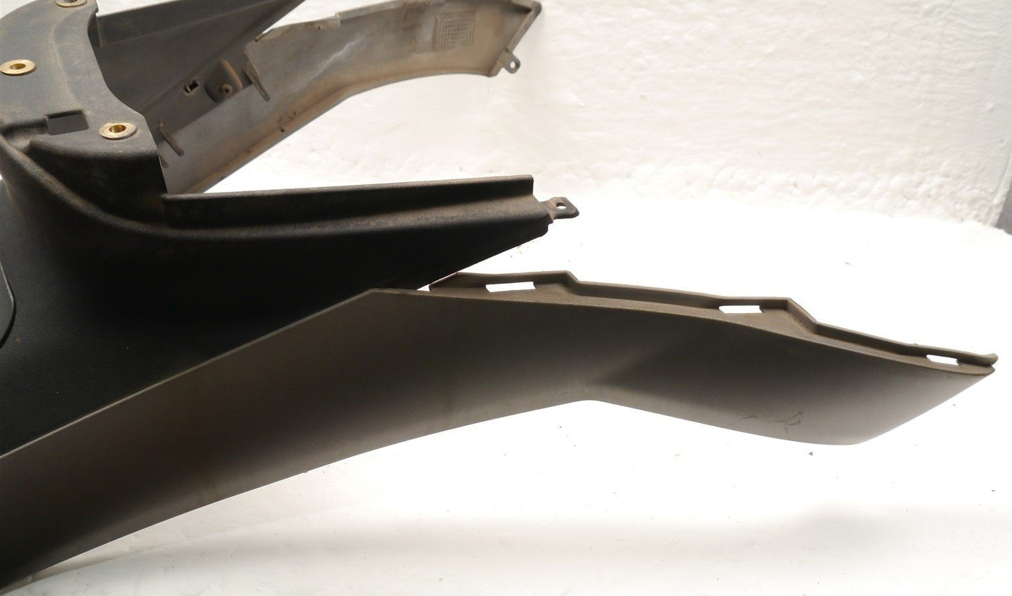 PIAGGIO MP3 400 2006-2012 CENTRE FAIRING FUEL FLAP