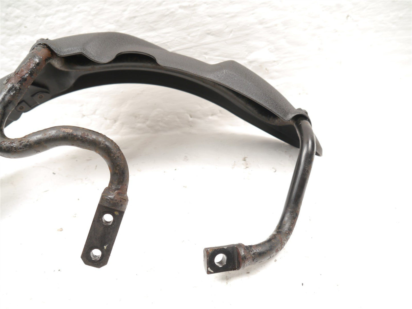 PIAGGIO MP3 400 2006-2012 FRONT LEFT MUDGUARD & MOUNT