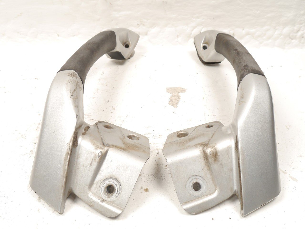 PIAGGIO MP3 400 2006-2012 PAASSENGER GRAB RAILS