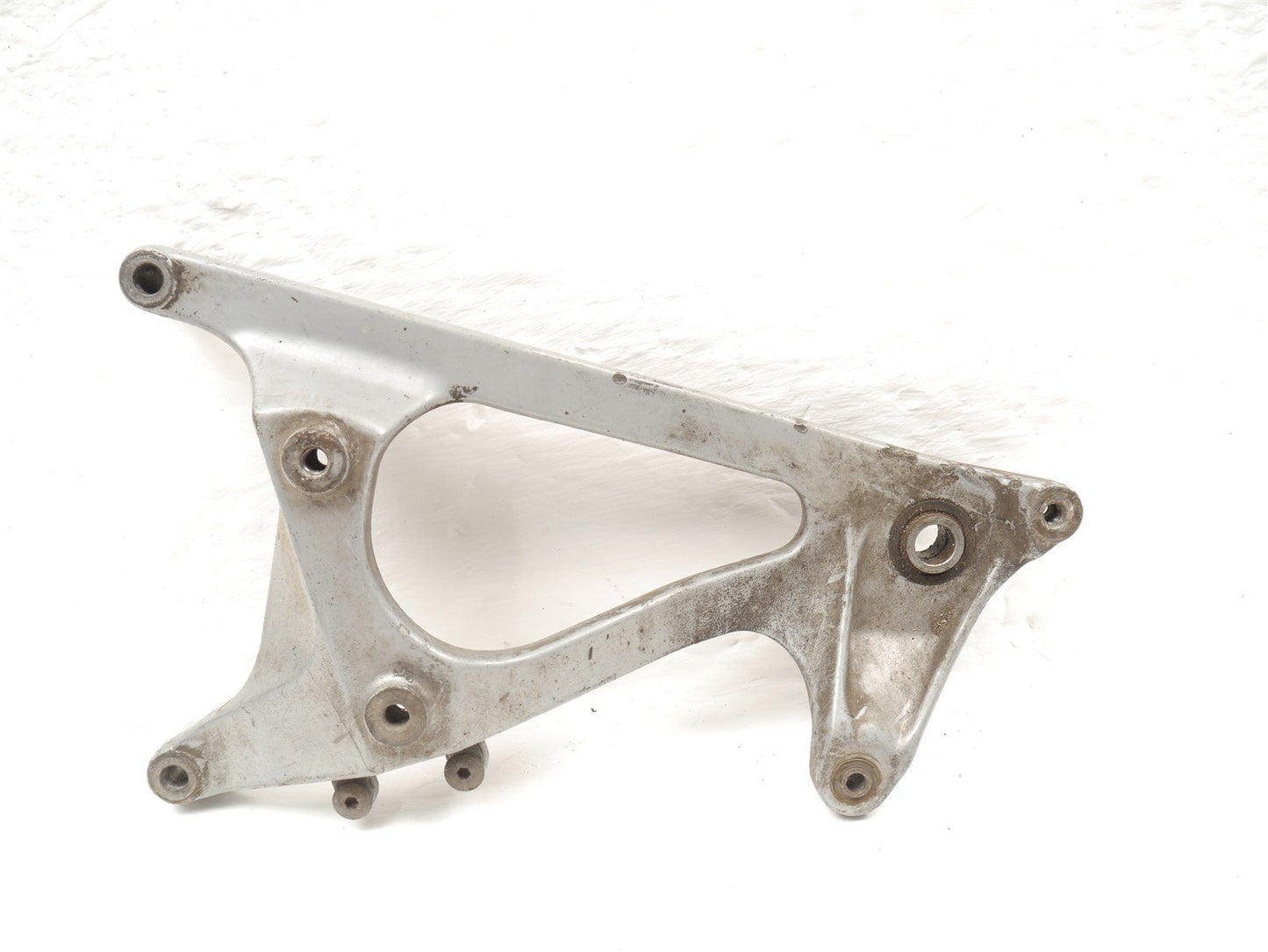 HONDA PES PS 125 2006-2013 REAR WHEEL MOUNT BRACKET
