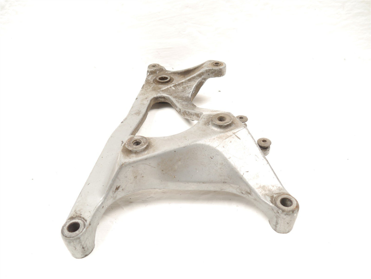 HONDA PES PS 125 2006-2013 REAR WHEEL MOUNT BRACKET