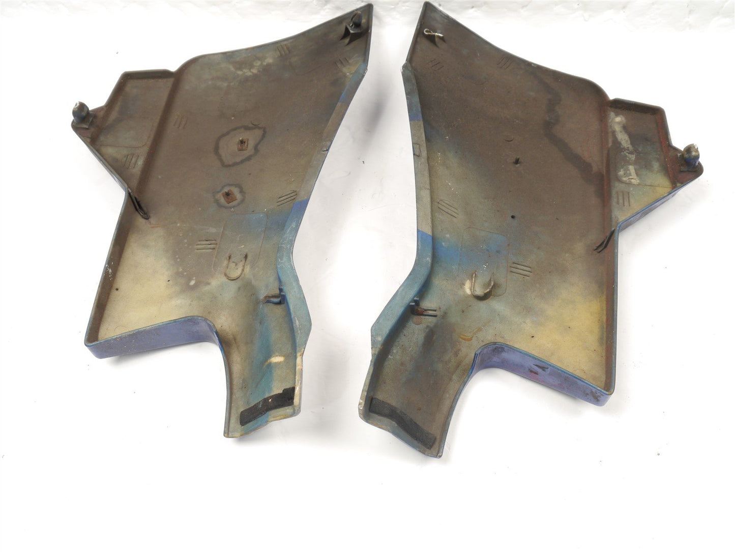 HONDA CB650 SC NIGHTHAWK 1982 SIDE PANELS (DAMAGED)