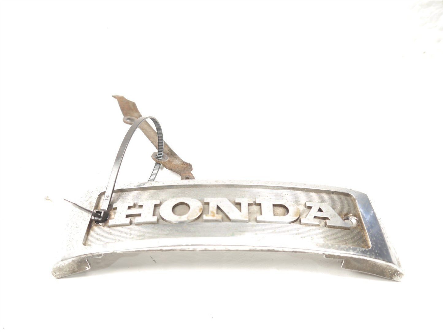 HONDA CB650 SC NIGHTHAWK 1982 FRONT BADGE EMBLEM & MOUNT