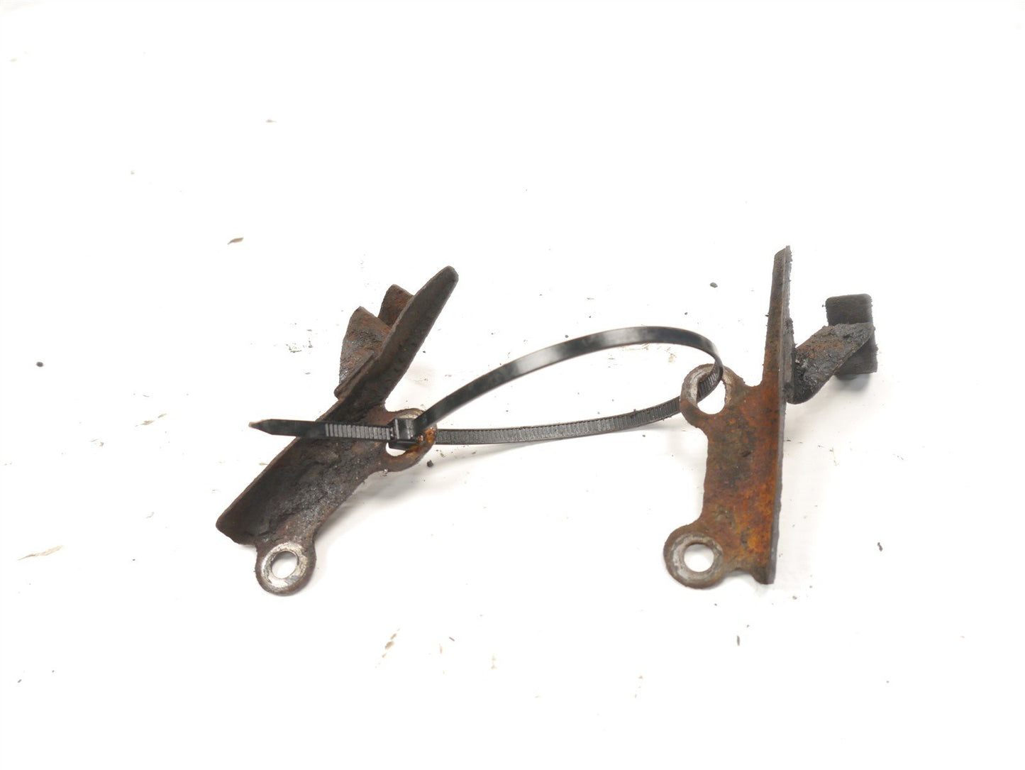 HONDA CB650 SC NIGHTHAWK 1982 FRONT BRAKE HOSE GUIDES