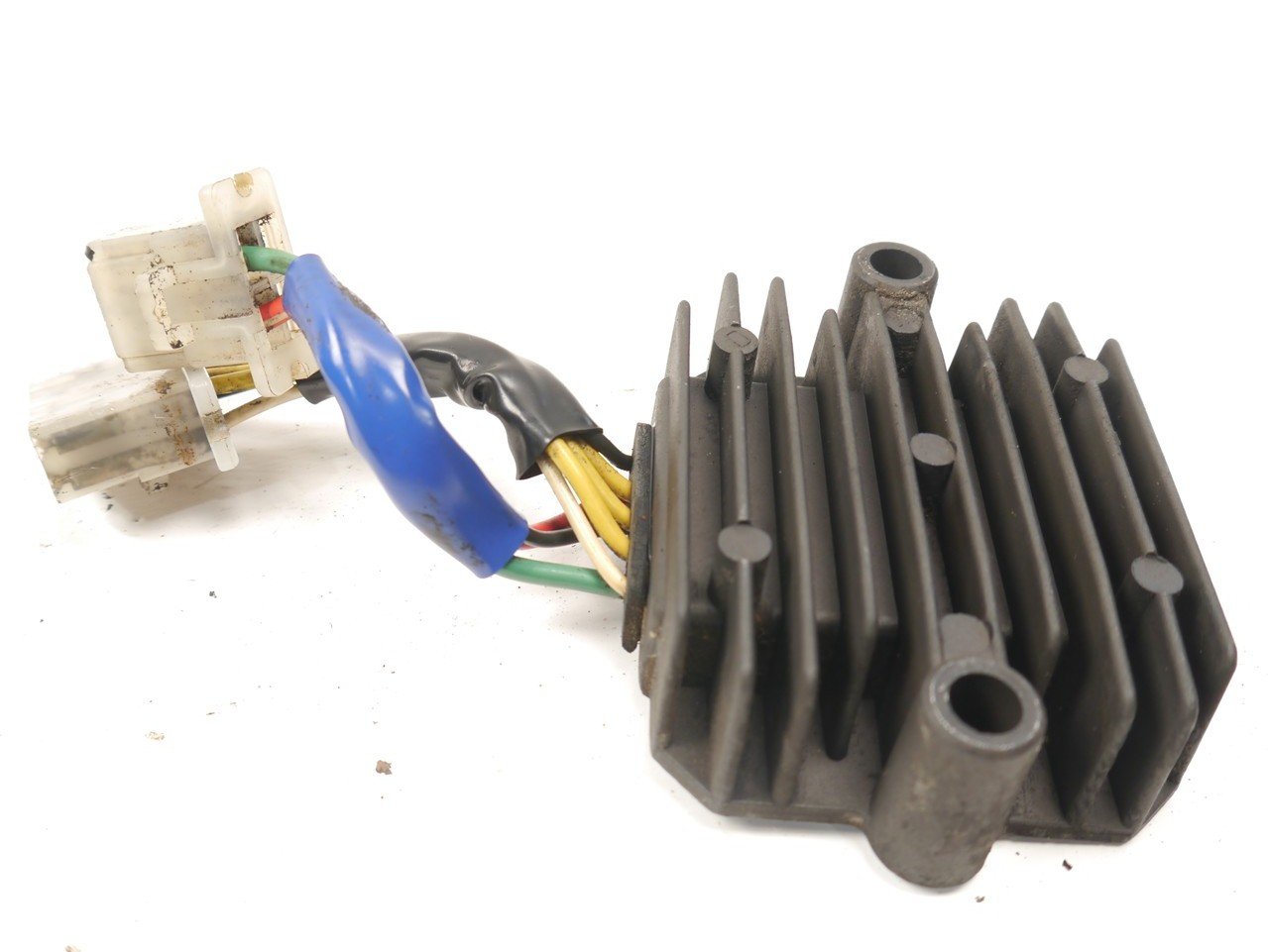 HONDA CB650 SC NIGHTHAWK 1982 VOLTAGE REGULATOR RECTIFIER OEM