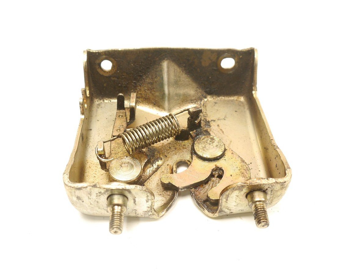 HONDA SES 125 DYLAN 2002-2006 SEAT LATCH CATCH