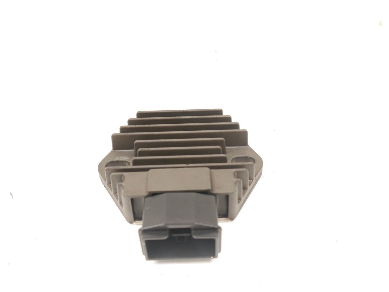 HONDA SES 125 DYLAN 2002-2006 VOLTAGE REGULATOR RECTIFIER