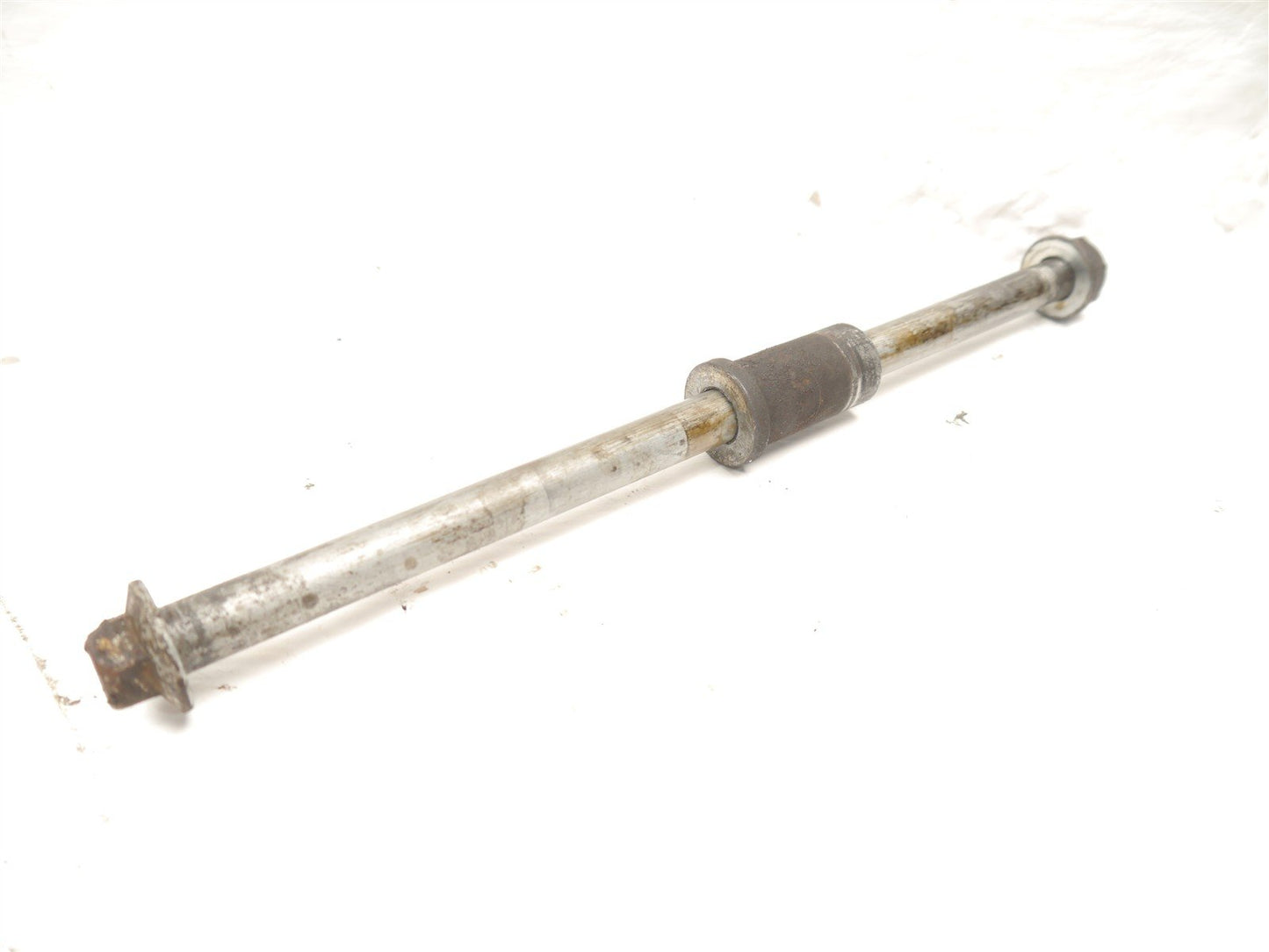 HONDA SES 125 DYLAN 2002-2006 FRONT WHEEL SPINDLE