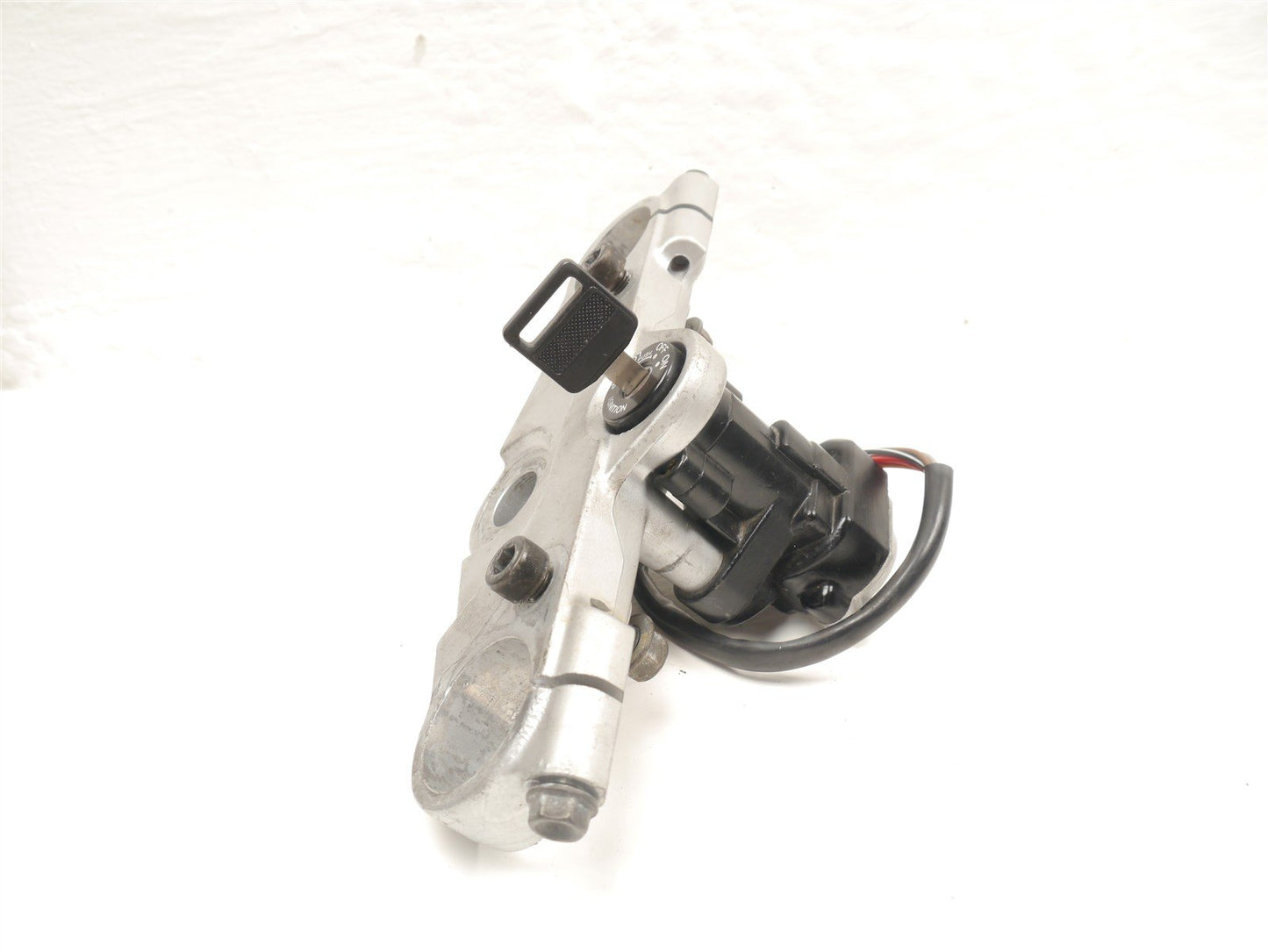 SUZUKI GSX600 F 1999-2006 TOP FORK YOKE & IGNITION SWITCH