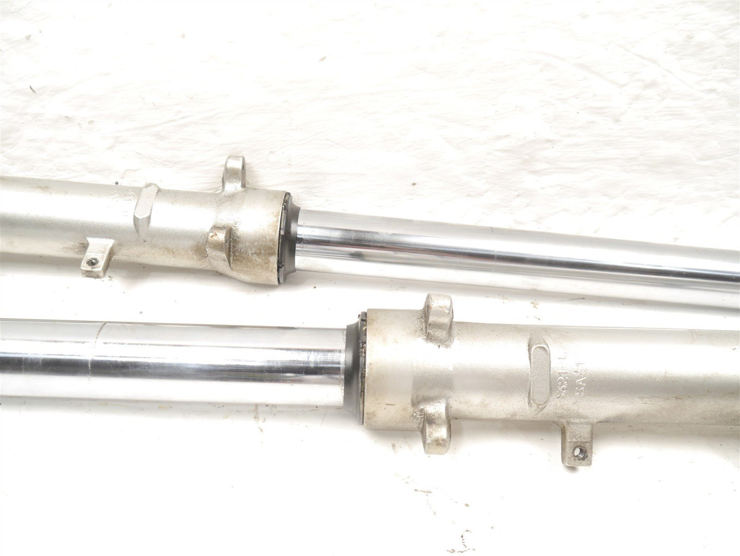 SUZUKI GSX600 F 1999-2006 FROBNT FORKS SUSPENSION (FOR REPAIR)