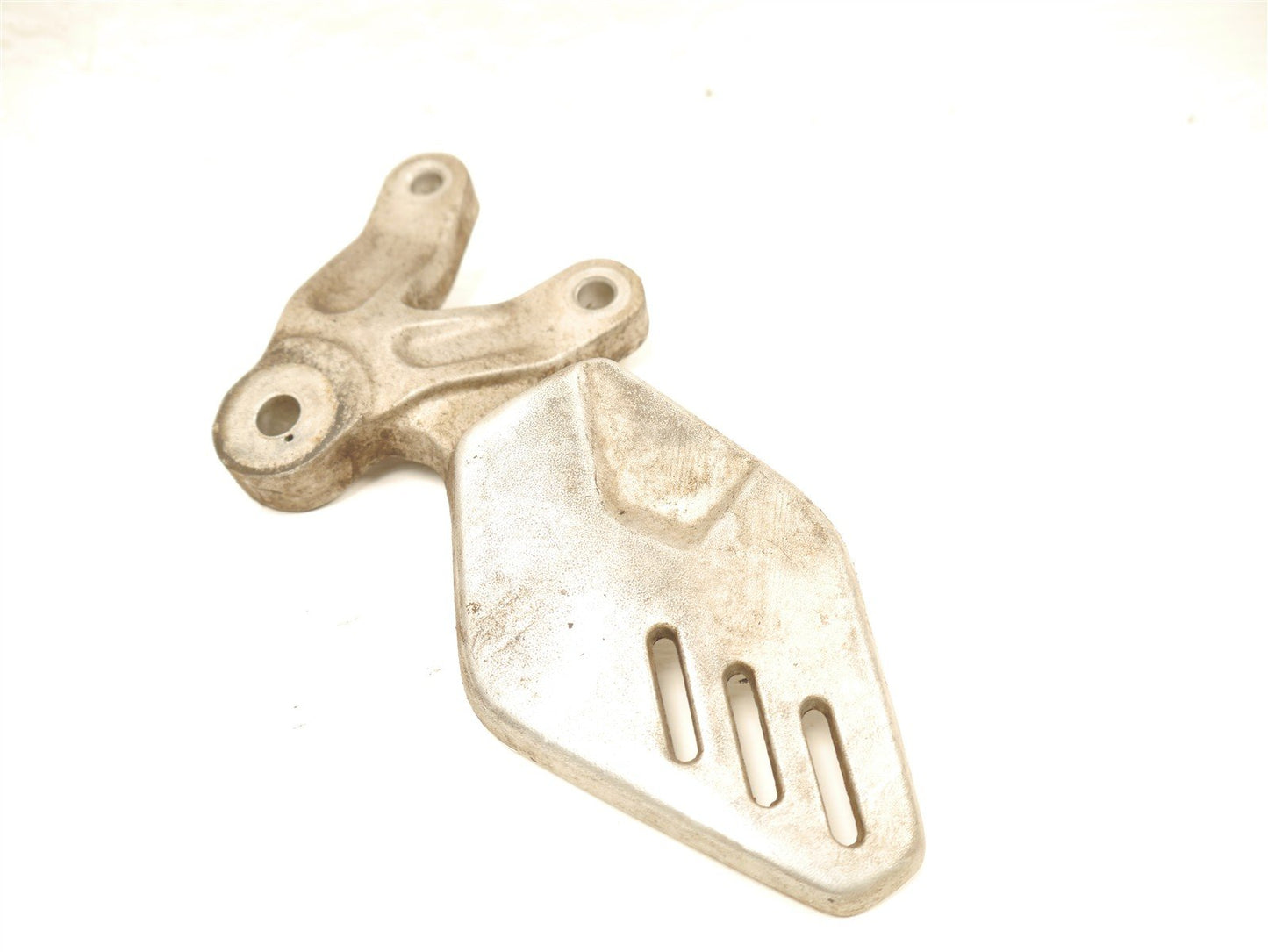 YAMAHA XSR125 2021-2026 FRONT LEFT FOOTREST HANGER