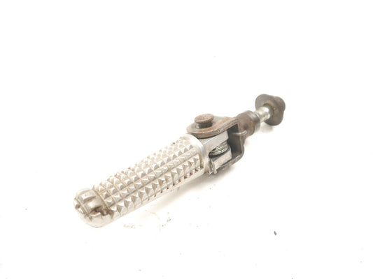 YAMAHA XSR125 2021-2026 FRONT LEFT FOOTREST