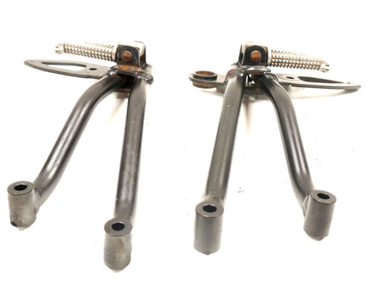 YAMAHA XSR125 2021-2026 REAR FOOTREST HANGERS & PEGS
