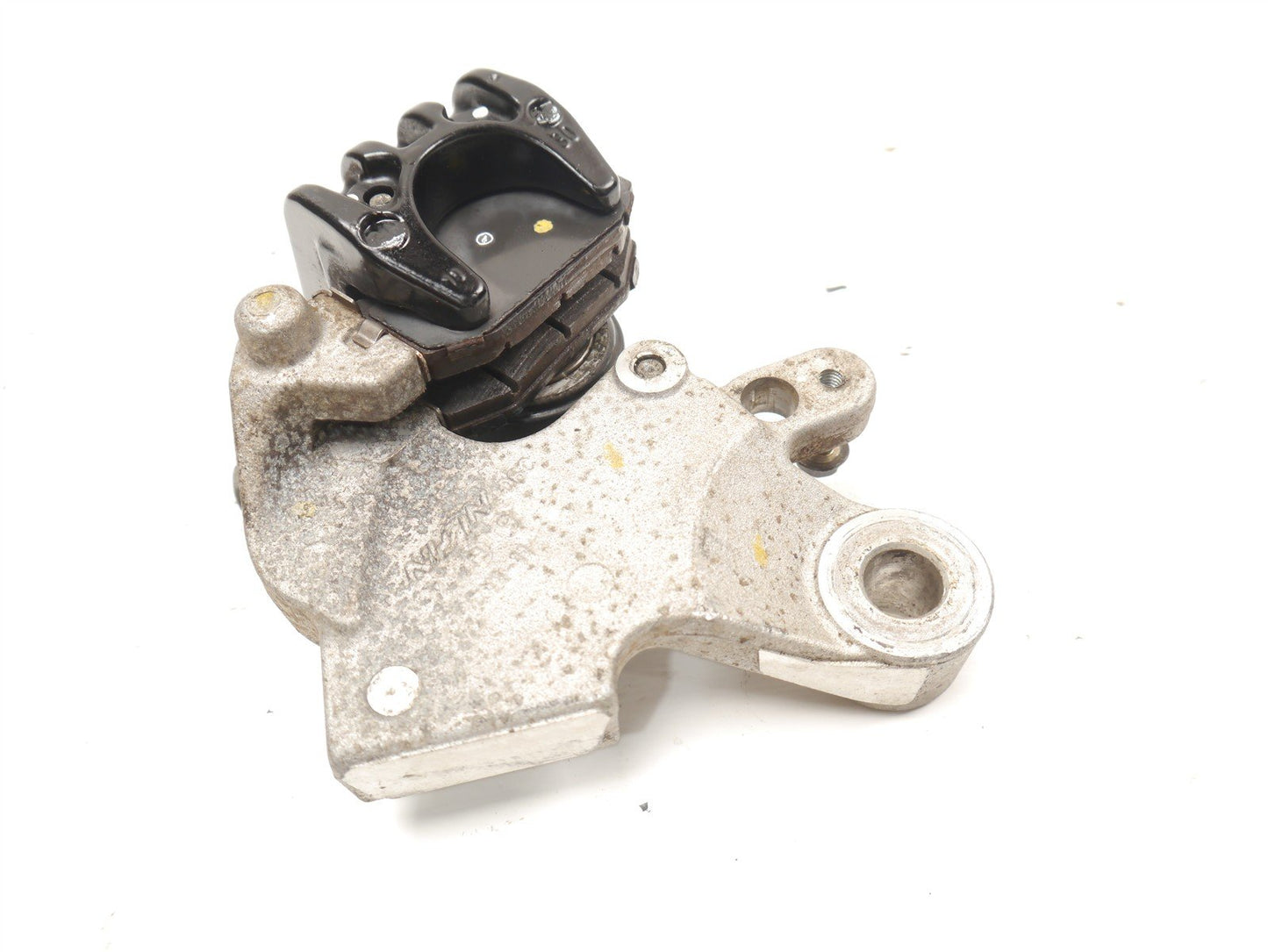 YAMAHA XSR125 2021-2026 REAR BRAKE CALIPER & BRACKET